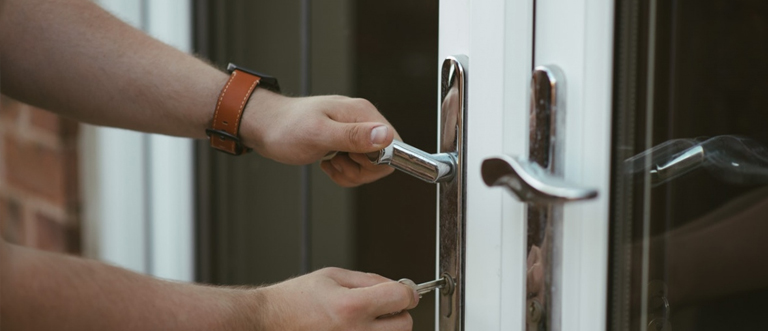 24 hour key locksmith Greenfield